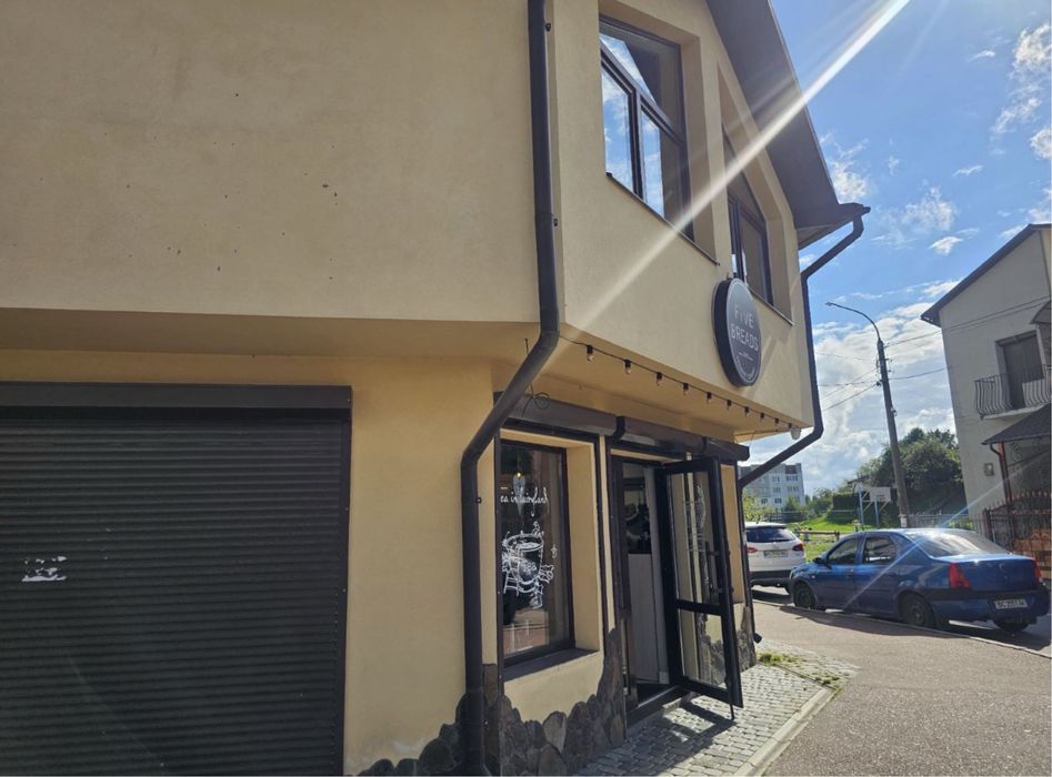 Продам приміщення-магазин у м. Трускавець