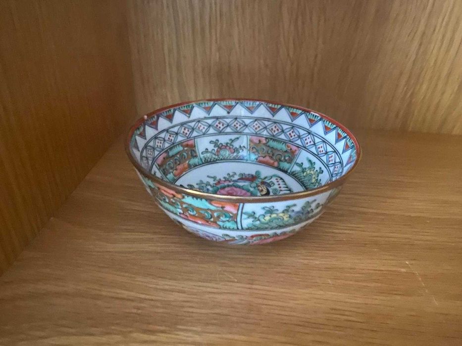 13 Chinese Porcelain Pieces429086334025748482