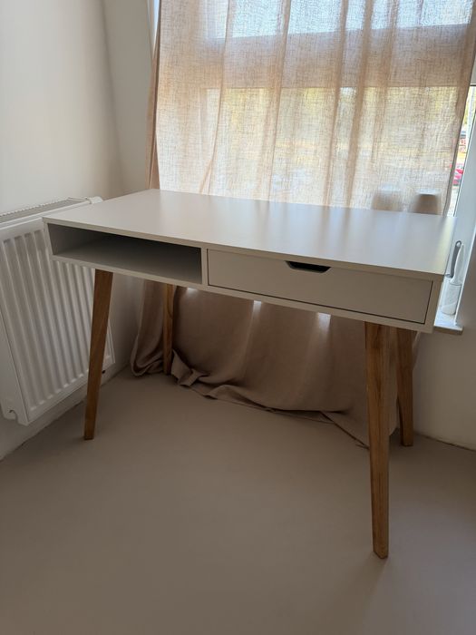 Biurko TAMHOLT 50x100 toaletka biała