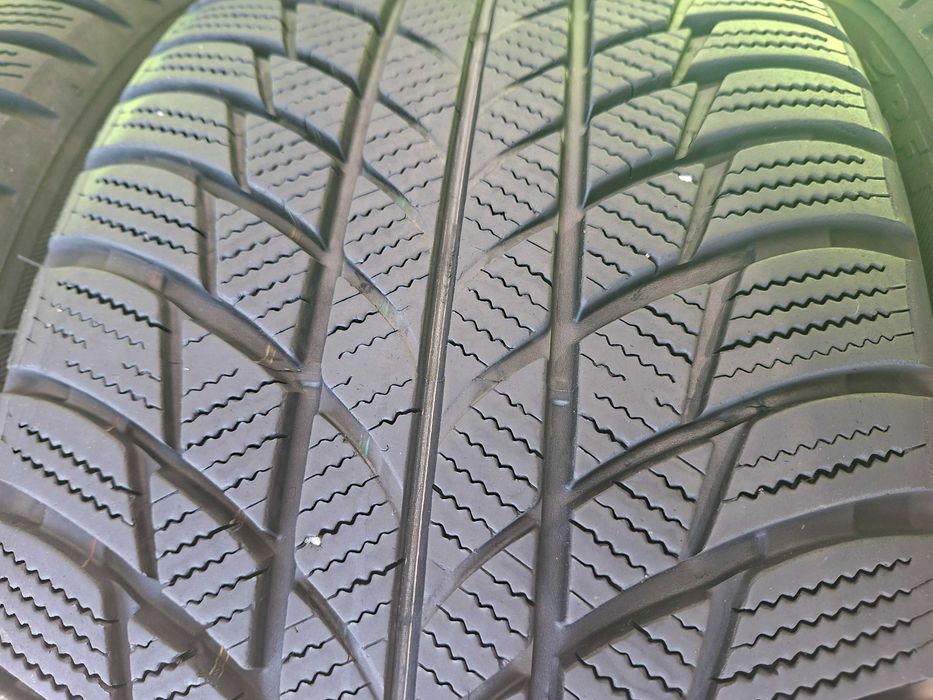 [Z5] OPONY ZIMOWE 17'' 225/45R17 91H BRIDGESTONE Blizzak LM001.