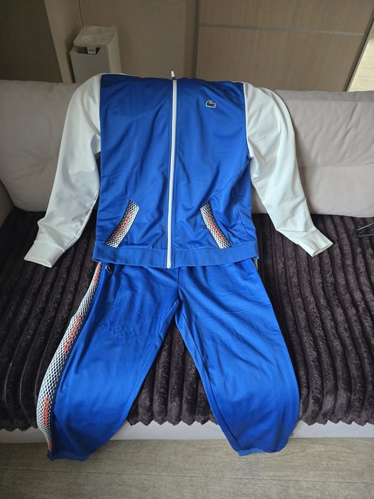 Продам спортивний костюм LACOSTE