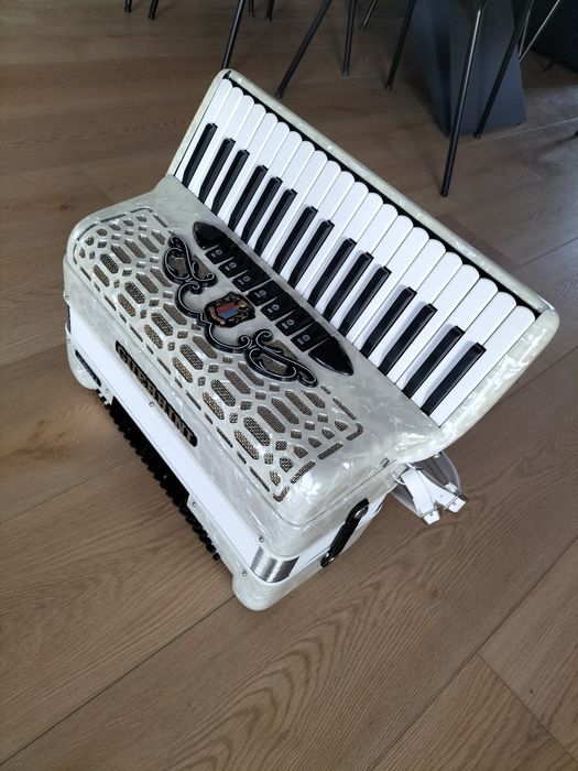 Akordeon Guerrini Oxford  2 96 basów 3 chóry, stan SKLEPOWY !!!
