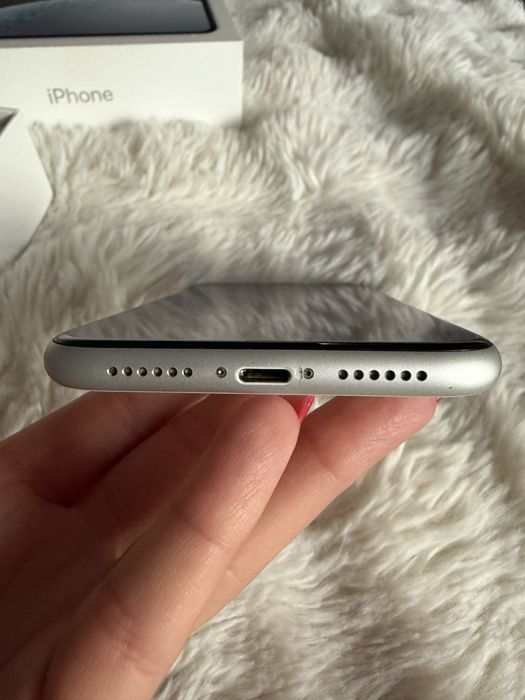 Telefon iPhone XR