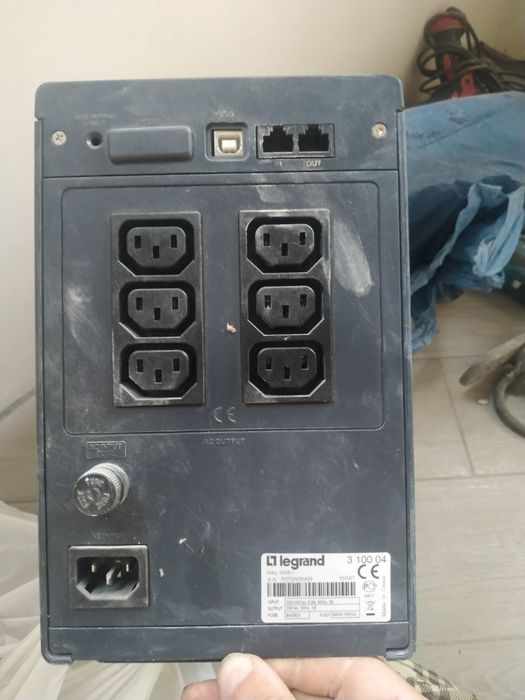 Источник бесперебойного питания legrand niky 1000VA