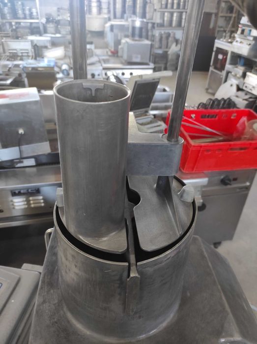 овочерізка. Овочерізка .robot coupe. CL52.