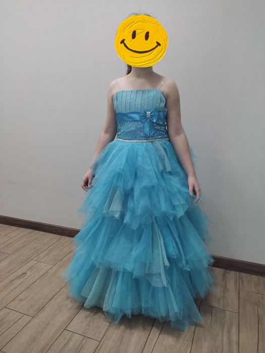 Святкова сукня 7-9 років.