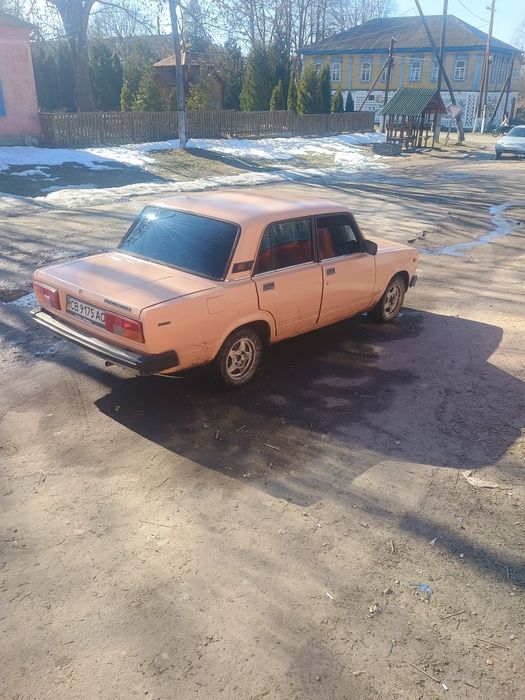 Продам ваз 2105.