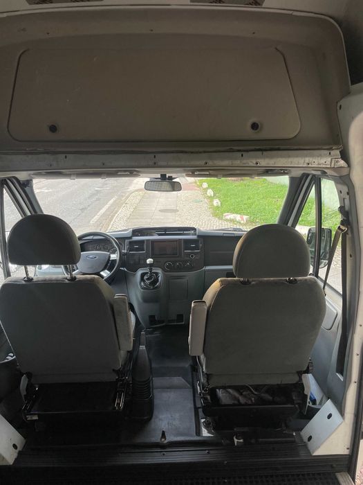 Ford Transit 2013 – 132.000 km – Bom Estado –  Nova Inspeção – Perfeito para Camper