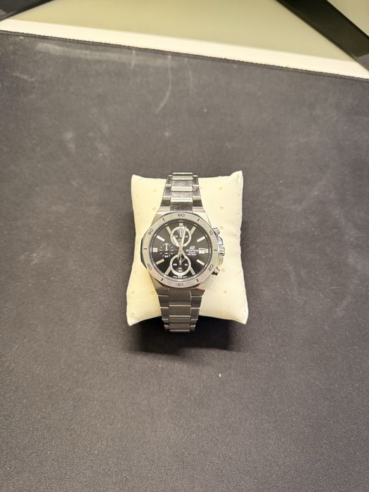 Годинник Casio Edifice EFV-640D-1AVUEF