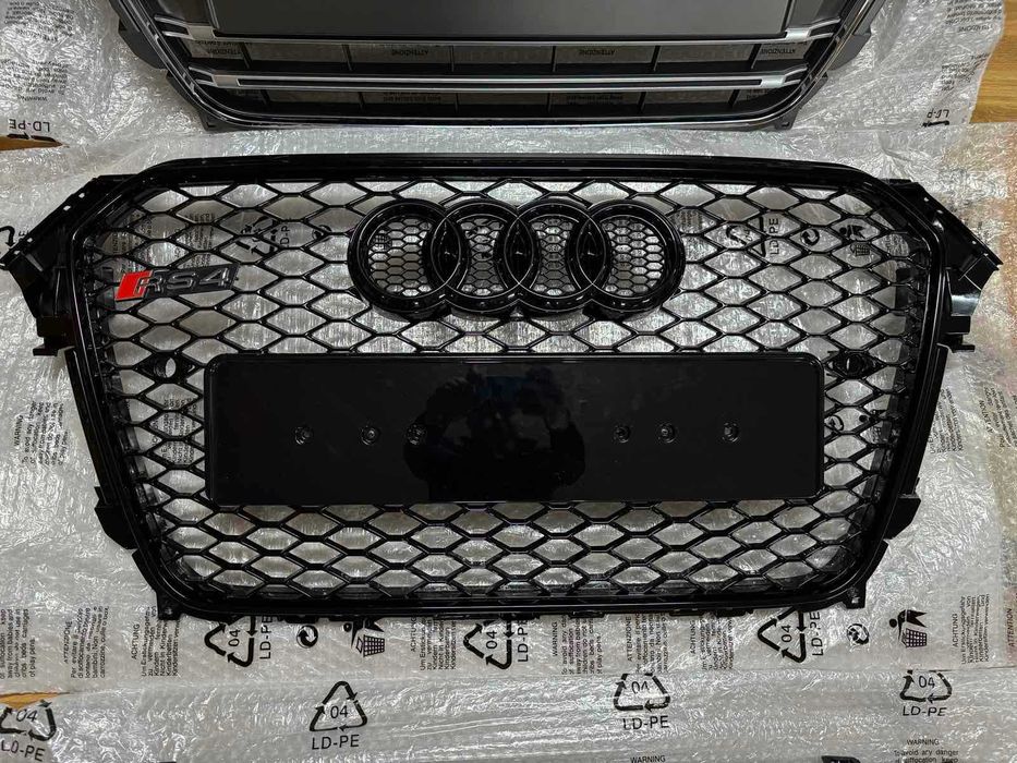 решетка S line A4 rs4 AUDI решотка радиатора новая ауді В8.5 решітка