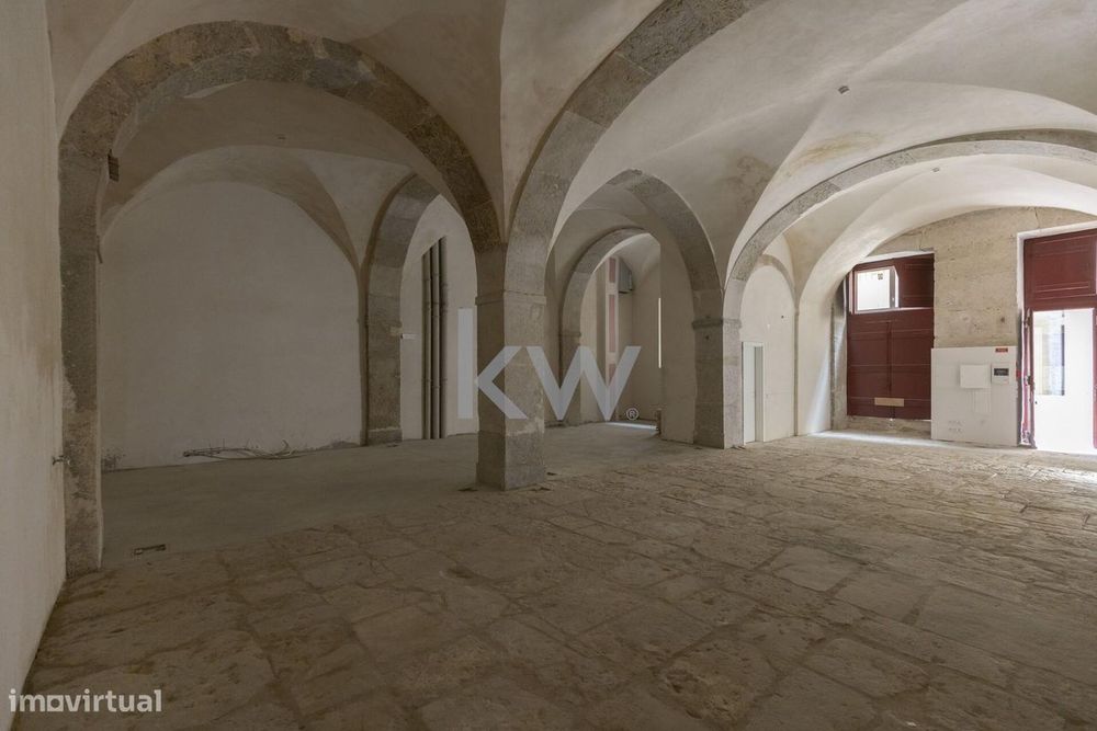 Alfama|Loja|Restaurante|Zona Histórica