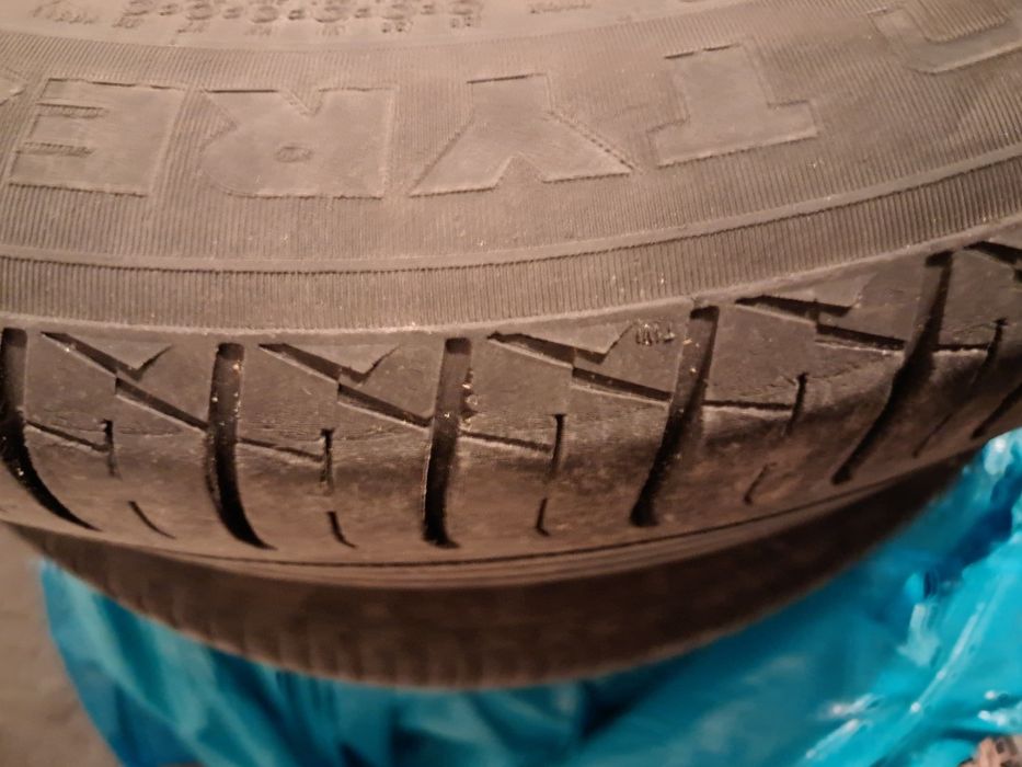 Opony Nokian Tyres 235x55x18 2szt