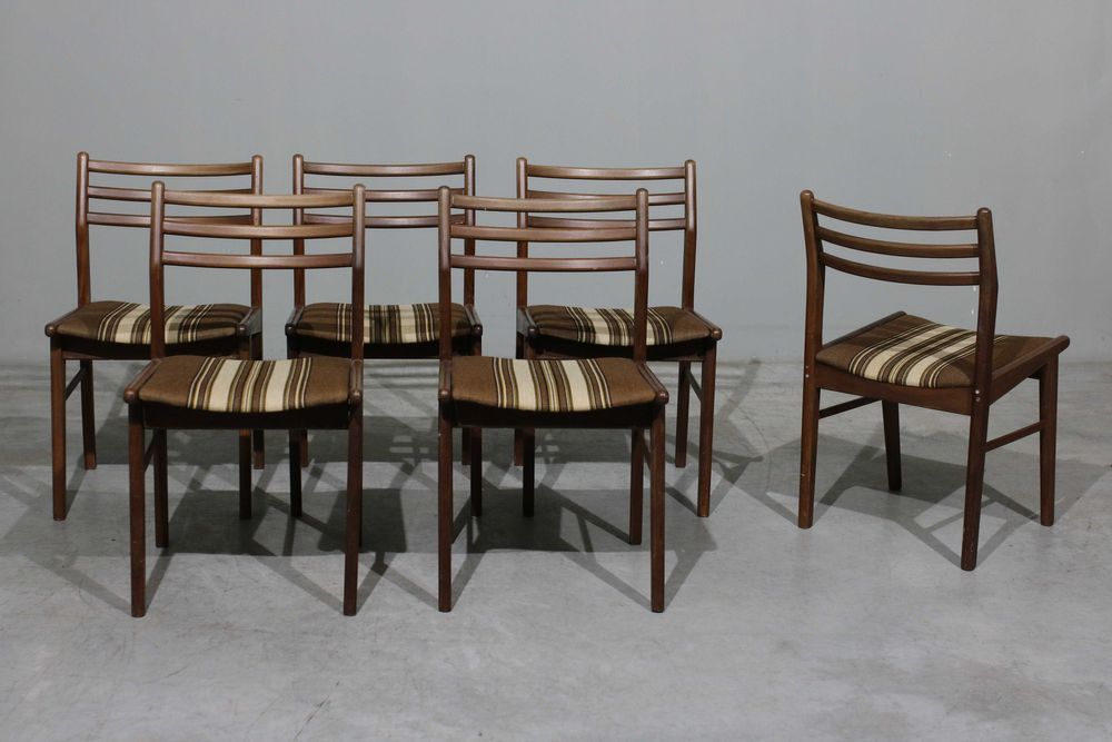 Conjunto de 6 cadeiras da década de 1950/60 em teca