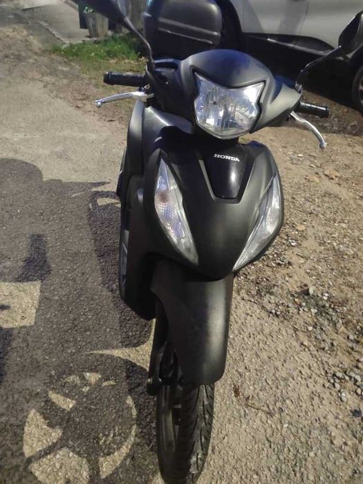 Honda Vision 110 | Excellent Condition | Top Box Included, 49,315 km – Ready to Ride