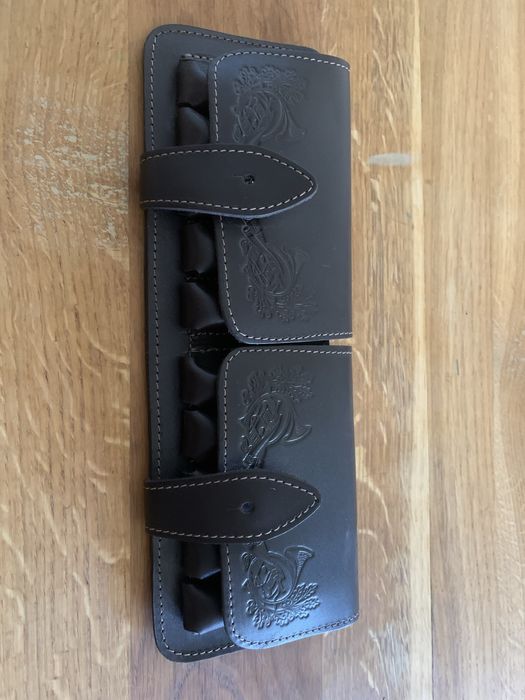 Skorzany pas/kieszen na amunicje