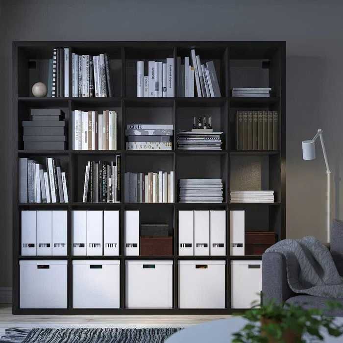 Estante IKEA KALLAX grande (5x5, preto-acastanhado)