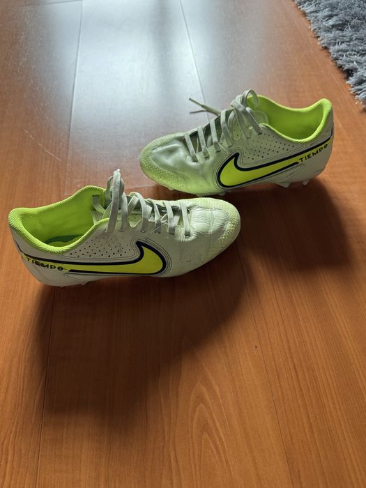 Chuteiras Tiempo tam.33
