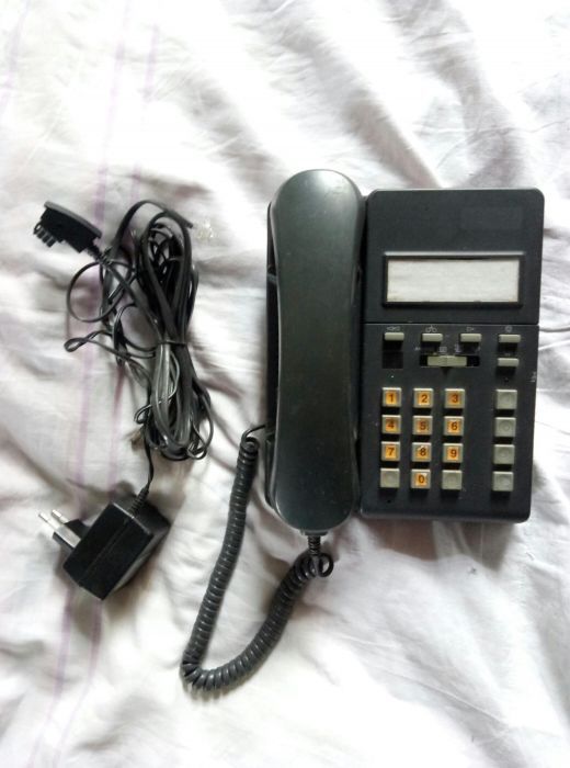 Телефони,  всі в робочому стані