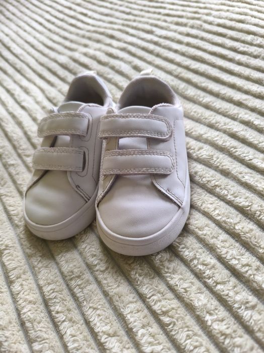 Кеди білі кросівки макасіни