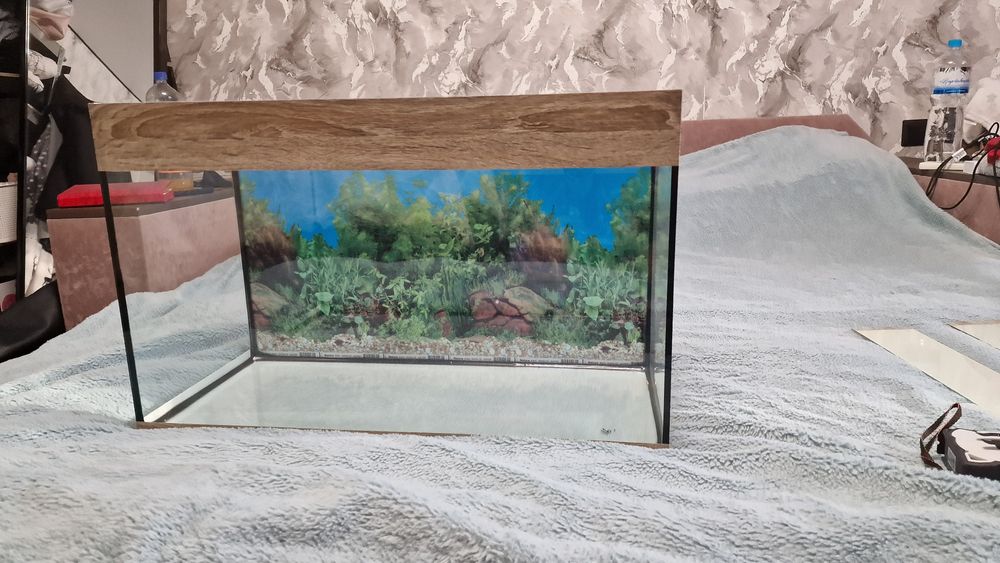 Новий акваріум на 60 літрів