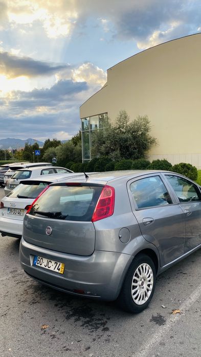 Fiat punto grande (2010)