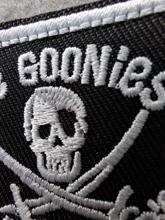 Naszywka The Goonies Never Say Die na rzep – patch retro film 80s