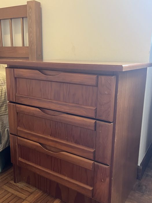 Conjunto de Cama+Colchão+Mesa de Cabeceira+Roupeiro+Secretária