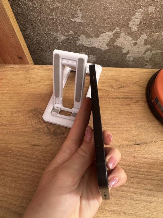 Продам iphone 13