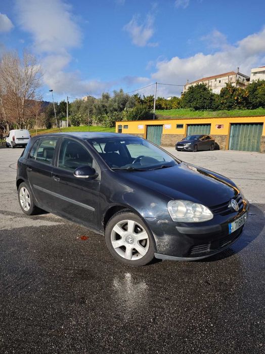 Volkswagen Golf V Usado