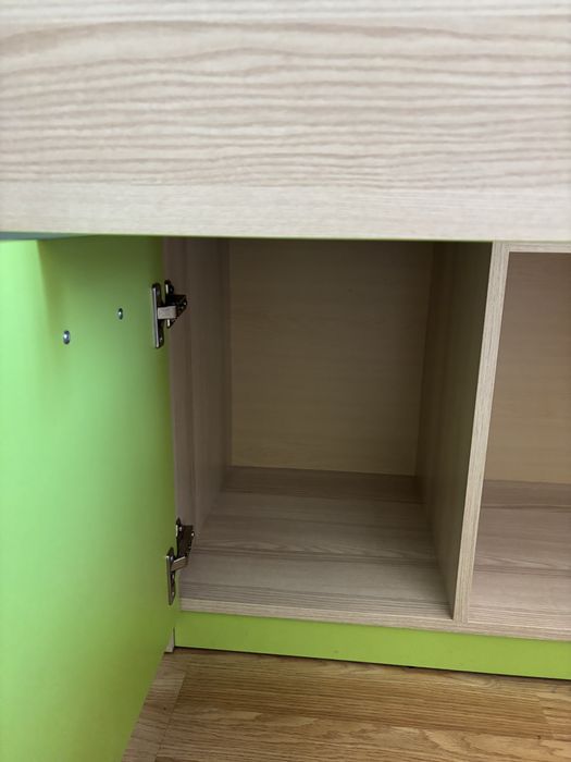 Mebel zielony mlodzieżowy szafa