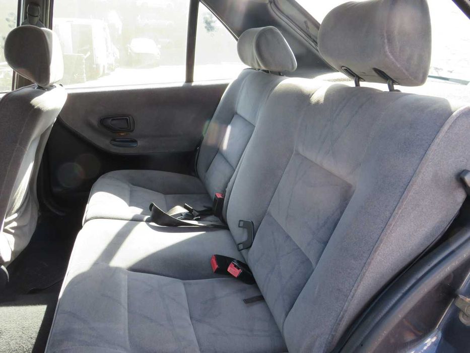 Peugeot 306 2.0HDi de 2000 - Peças Usadas