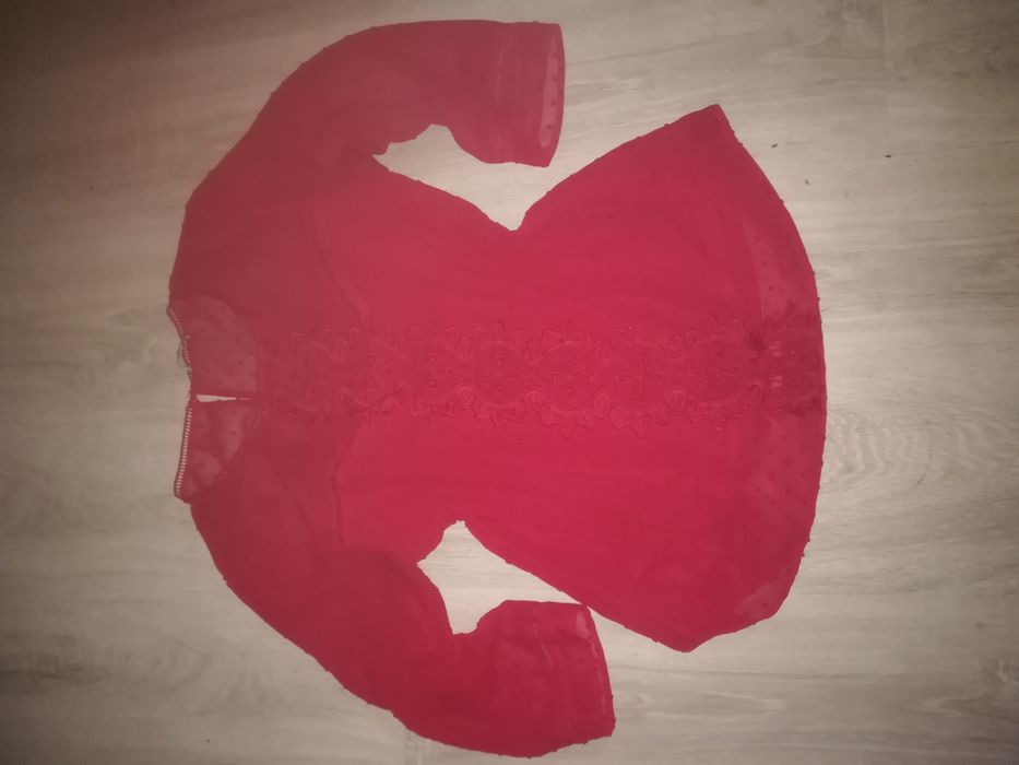 Czerwona bluzeczka styl moda