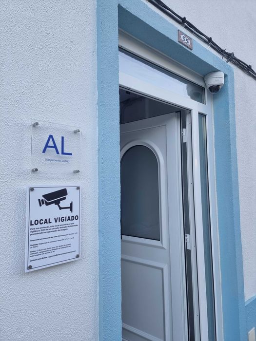 Tudo Incluído!  Disponível a partir de Novembro!  T1 no Centro de Alenquer (a 35 min de Lisboa) – Média Duração