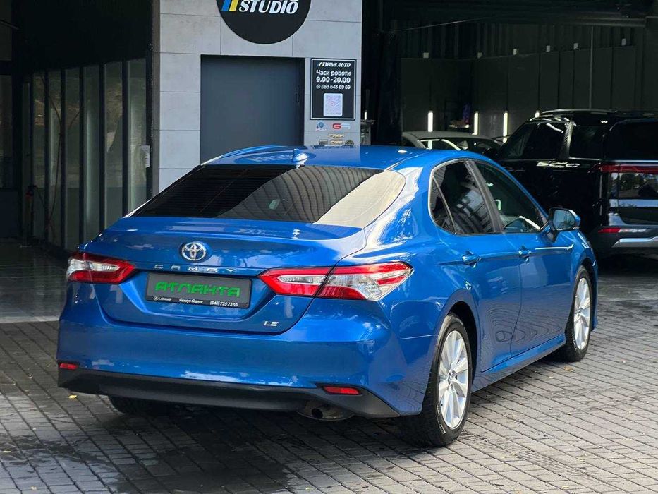 Toyota Camry 2019