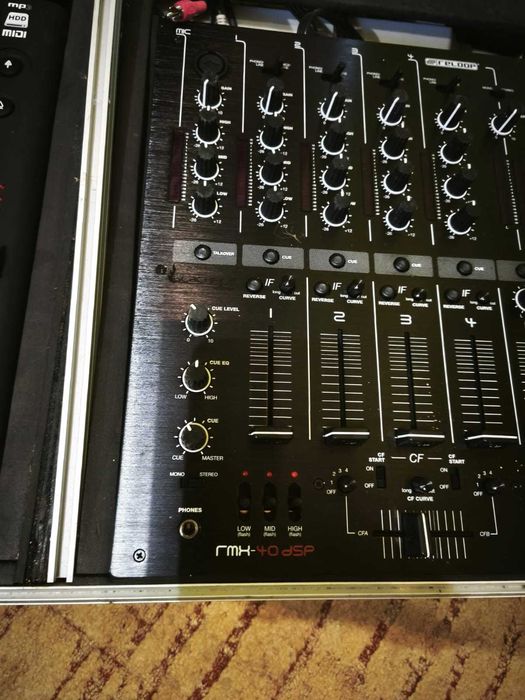 Zestaw do mixowania muzyki dla DJ