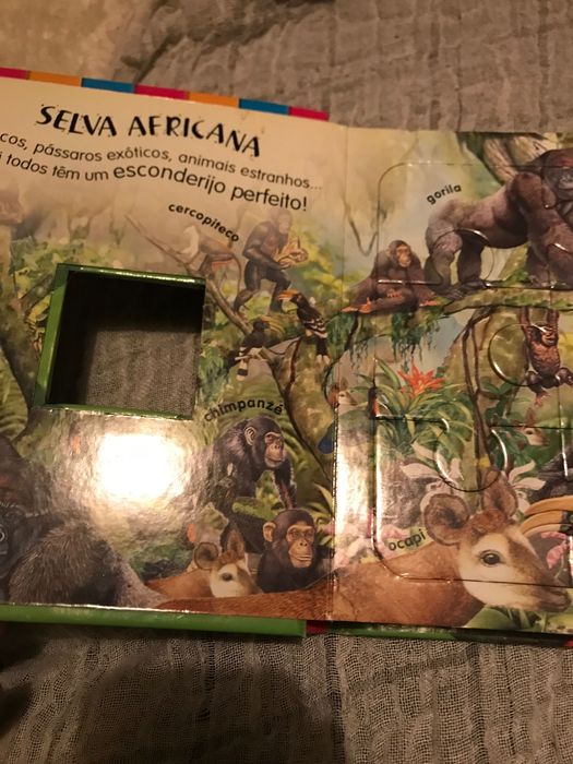 Livro de puzzles Selva