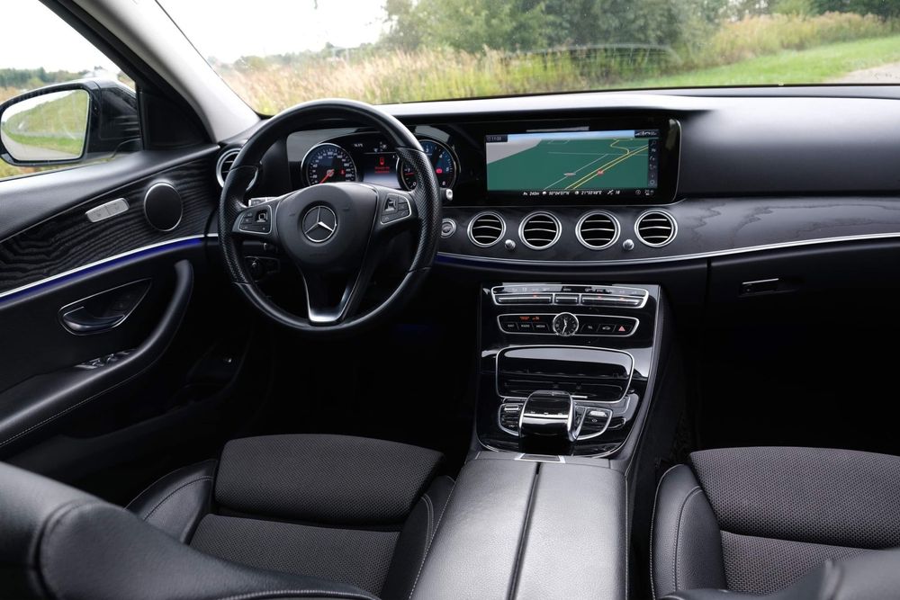 Piękne auto do ślubu Mercedes E Klasa AMG *WOLNE TERMINY*