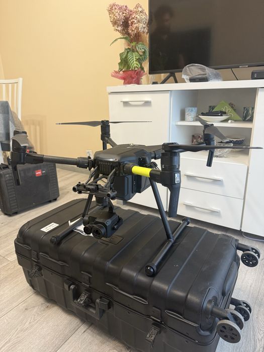 DJI Matrice 210 + kamera termowizyjna Zenmuse XT2