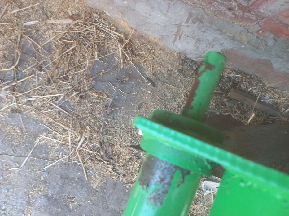 Продам плуг Бомет 2по 20