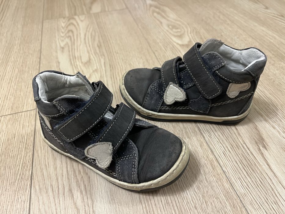 Хайтопи черевики ботинки сапоги кеди кросівки на дівчинку Lasocki 24