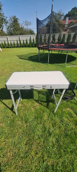 Продам розкладний стіл , сушку для одягу  ,