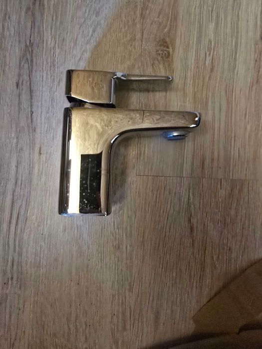 Kran umywalkowy łazienka rozmiar M