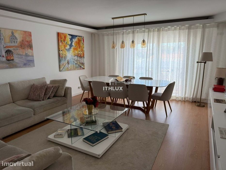 Apartamento T3 com Box e Varanda, com vista para o Parque Urbano do Ja