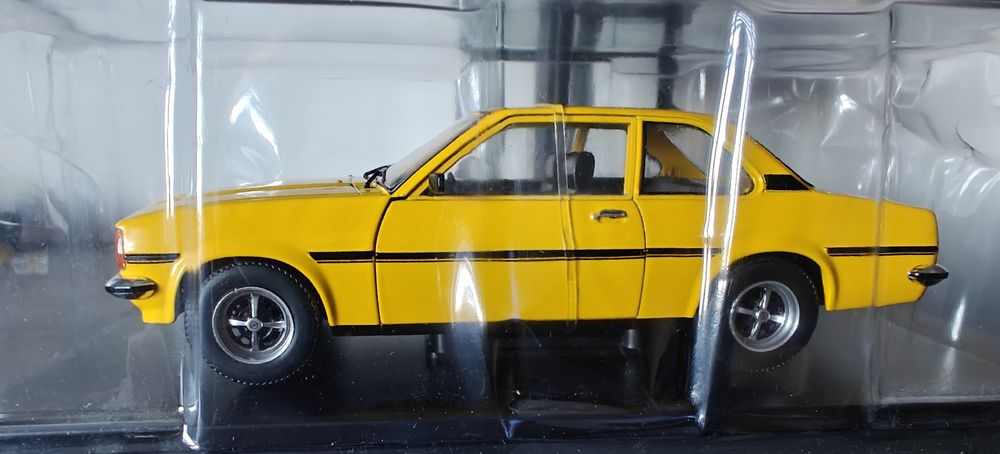Opel Ascona B skala 1/24