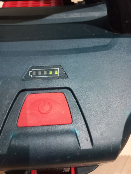 Odkurzacz akumulatorowy Bosch-profesional-GAS-18V+ Bateria 4 AH.