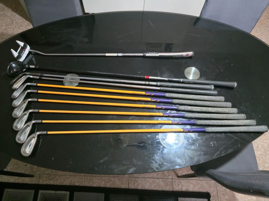 Vendo saco e tacos de golfe