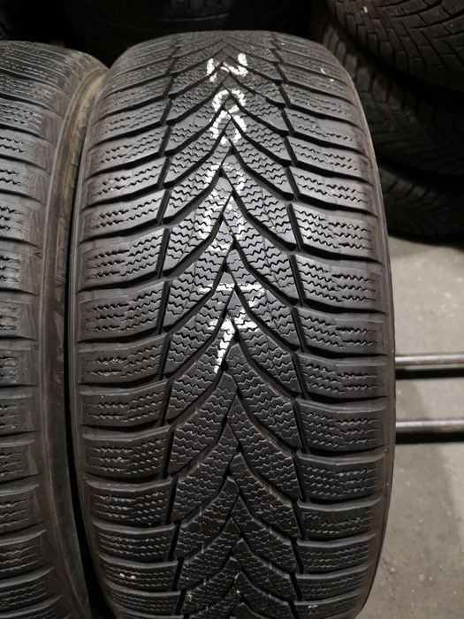 Opony zimowe 215/55/17 Nexen 2szt 6,6mm 2020r