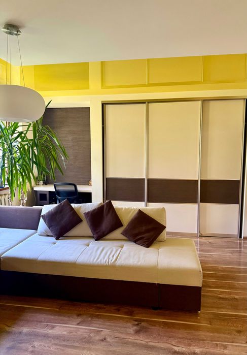 Продам 3-к.кв., 100 кв.м, 23 Августа, м. Бот. сад, П.Поле ЭКСКЛЮЗИВ