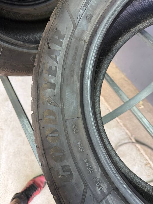 Шины БУ 235 60 R 20 Goodyear UltraGrip Perfomance+ Зима Комплект