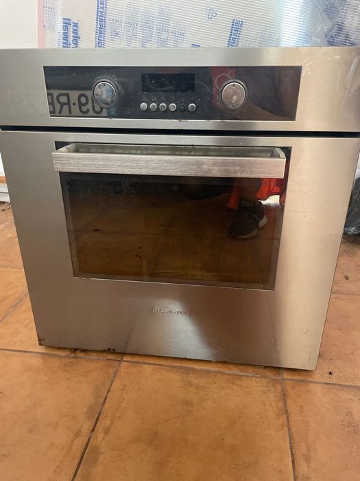 Forno elétrico Ariston
